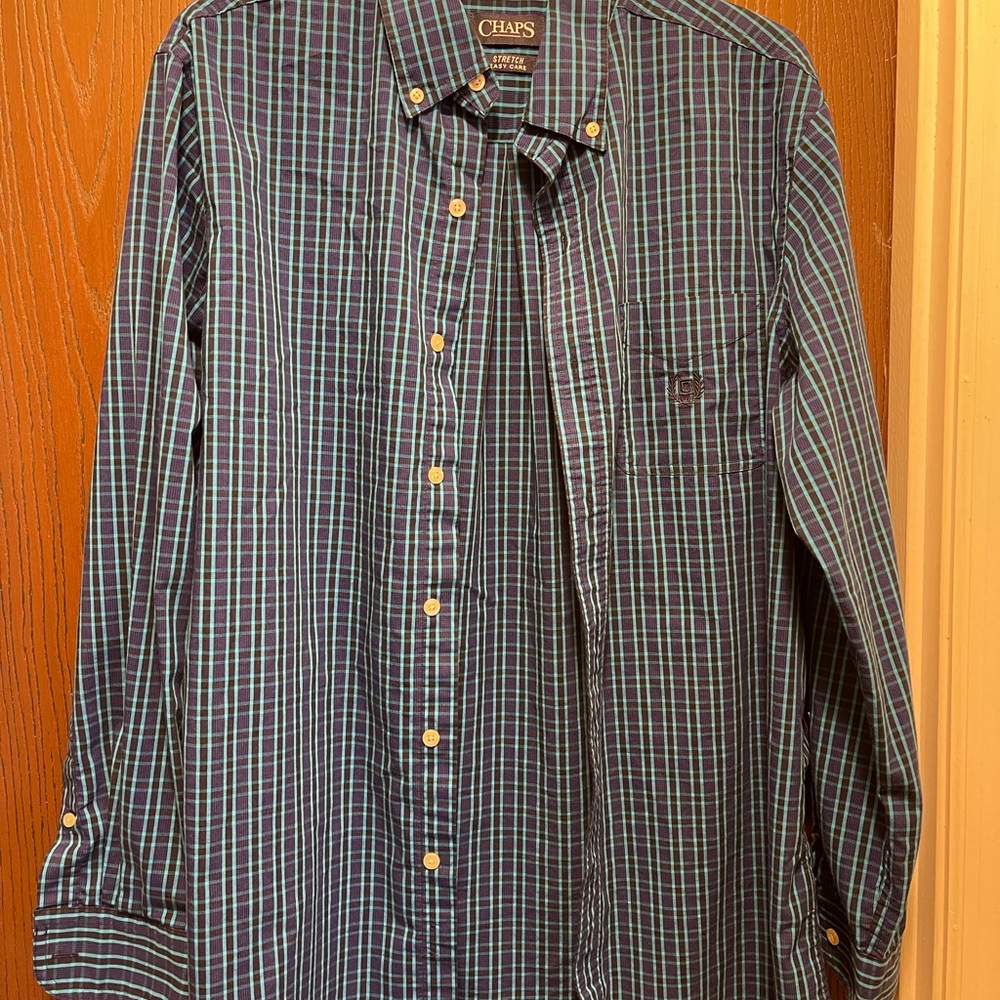 Comfortable Men’s Chaps Dress shirt. Stretch fit. SALE!